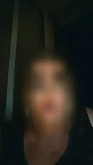 Andrea, 34