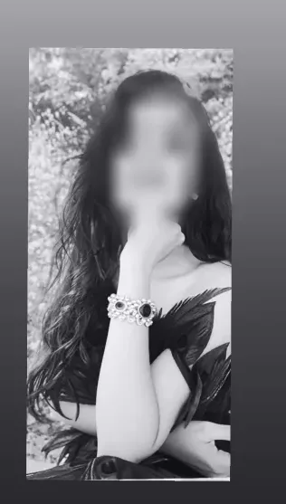 Carina, 28