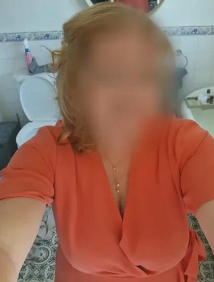 Ela, 38