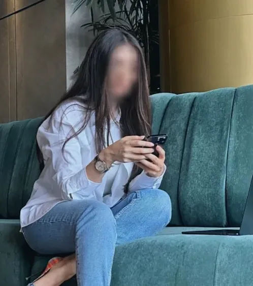 Fiona, 38