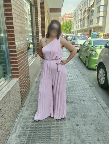Fiona, 39