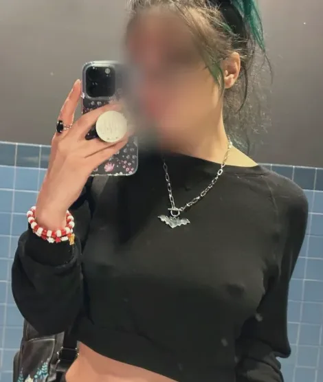 Jana, 28