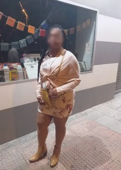 Katrin, 25