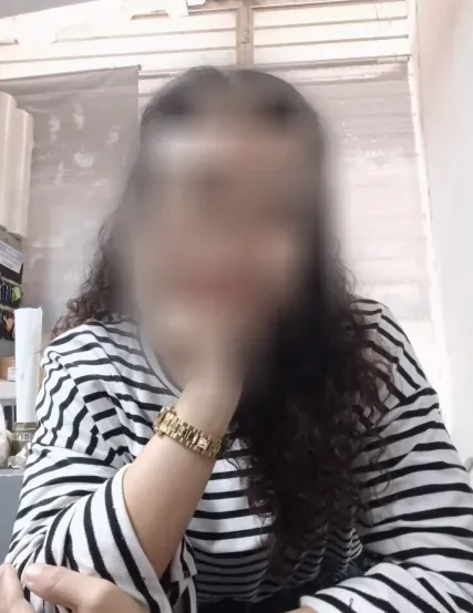 Laura, 31