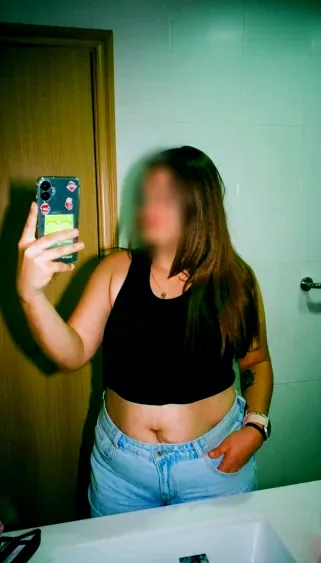 Leyla, 28