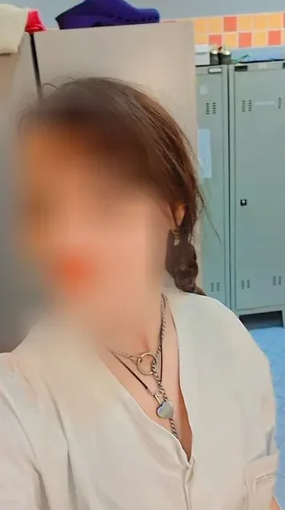 Marion, 32
