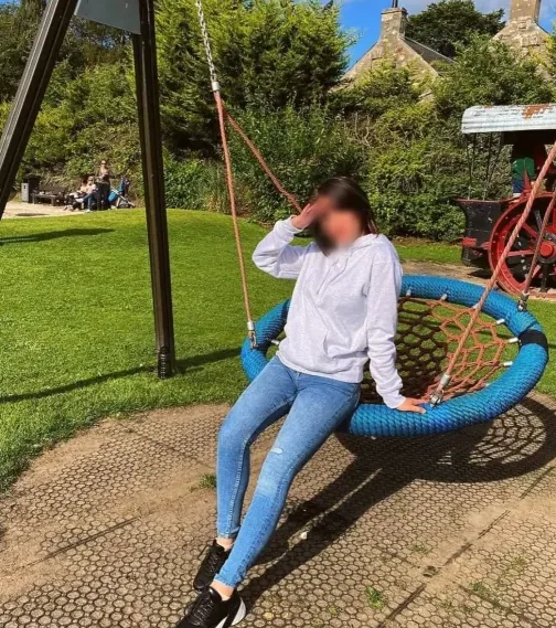 Nina, 37
