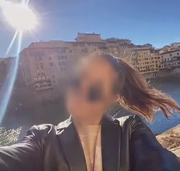 Nora, 27