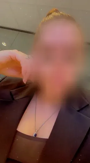 Sonja, 32