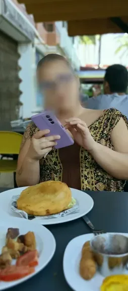 Sophia, 39
